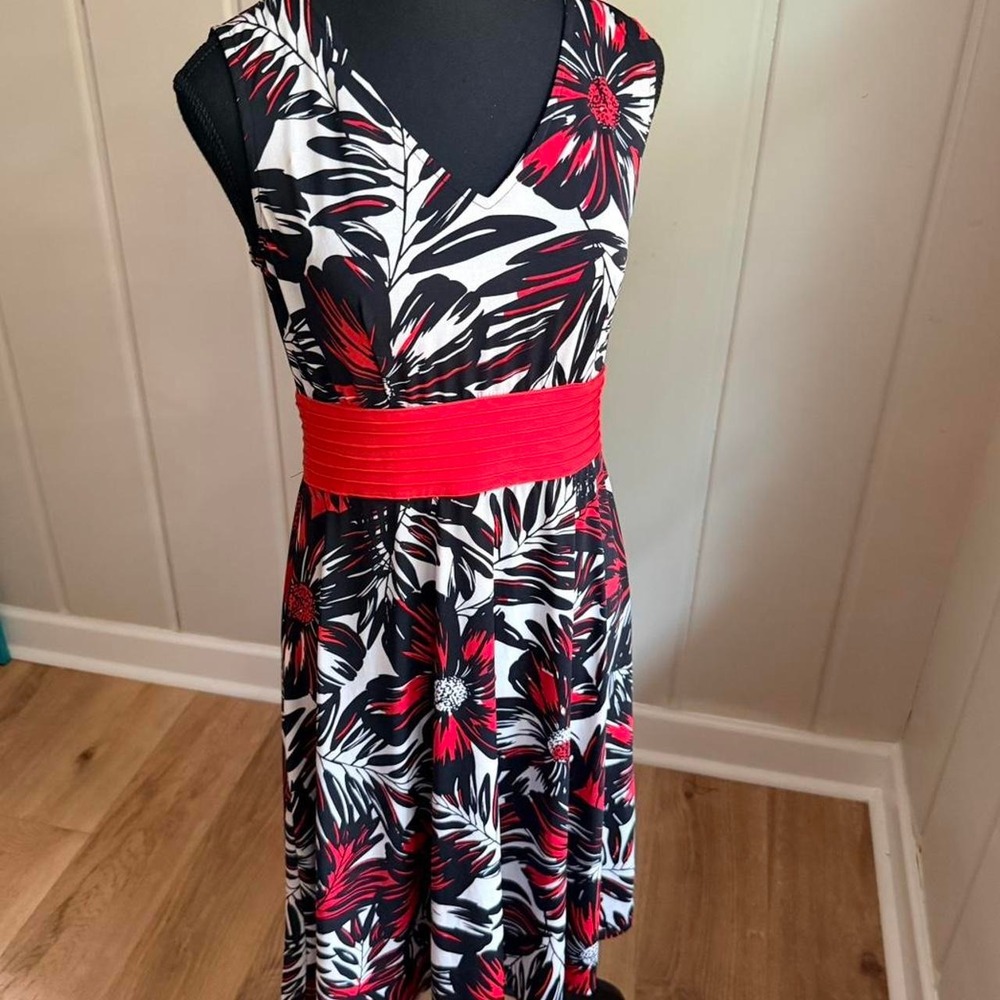Danny & Nicole tropical floral dress